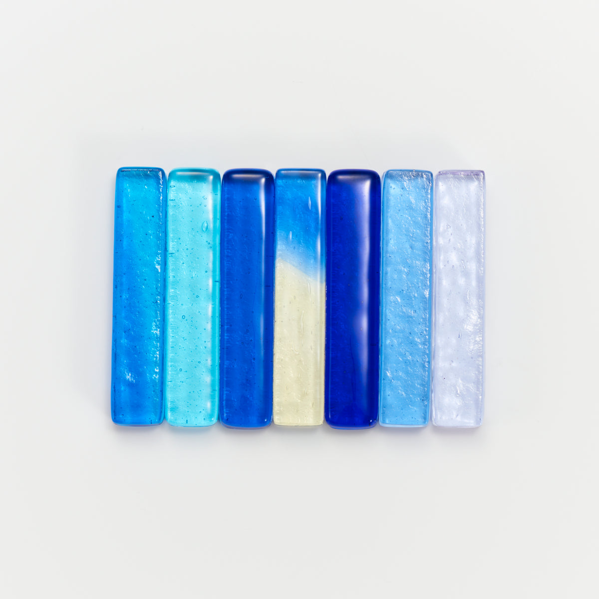 「青の森 へ」ひかり の えのぐ